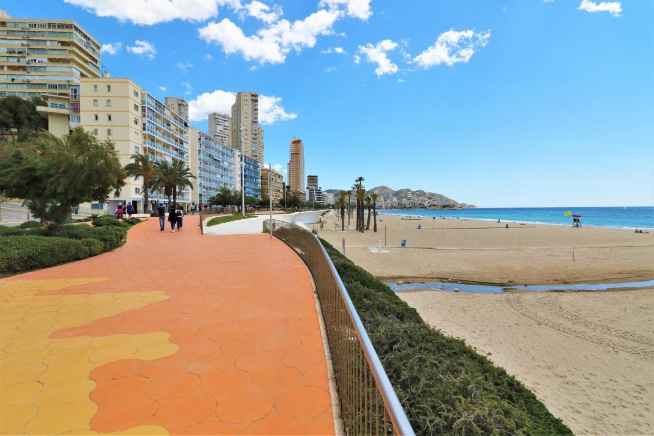 Sunset Waves 18-35 Poniente Beach Resort Benidorm Extérieur photo
