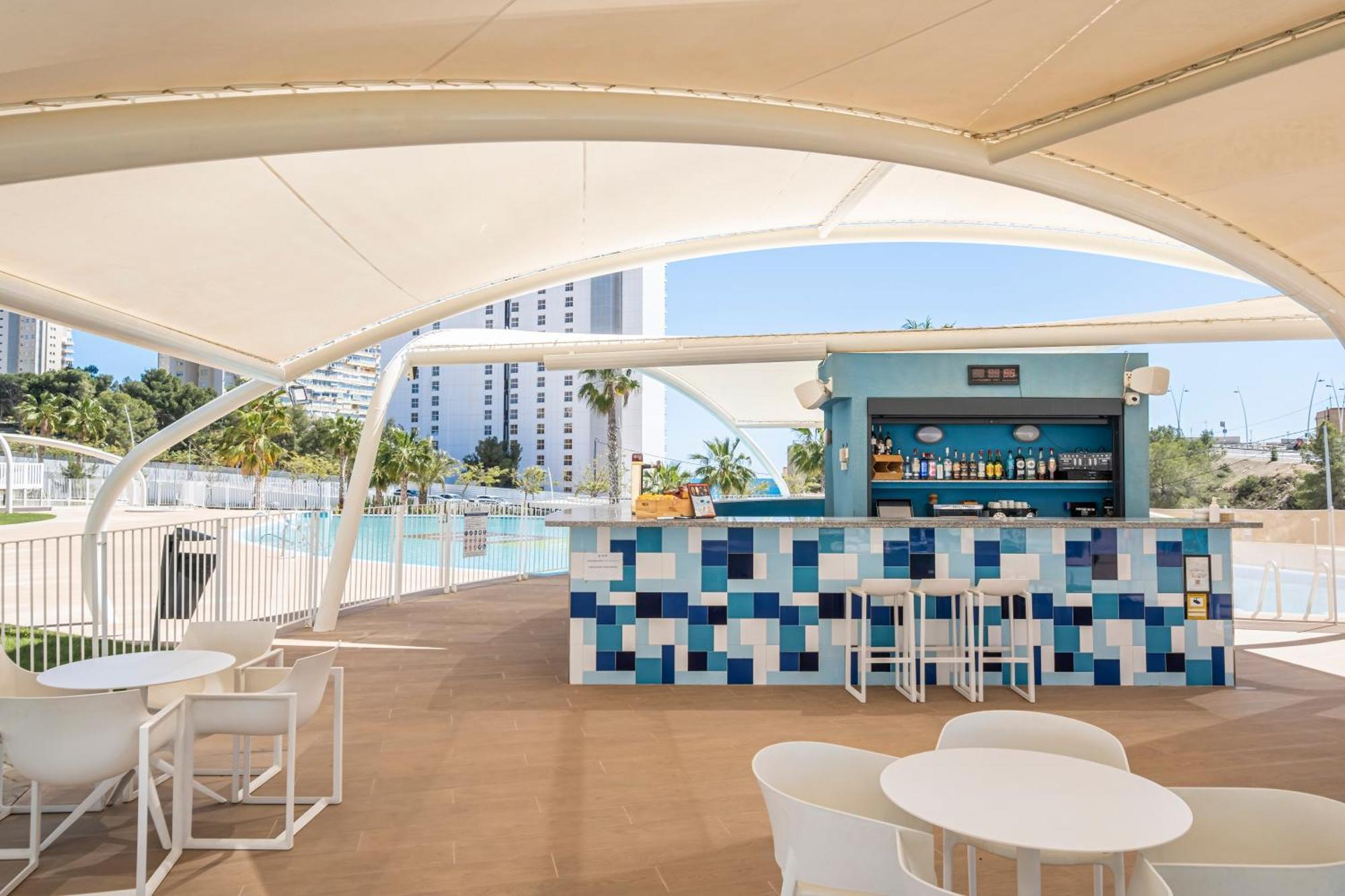 Sunset Waves 18-35 Poniente Beach Resort Benidorm Extérieur photo