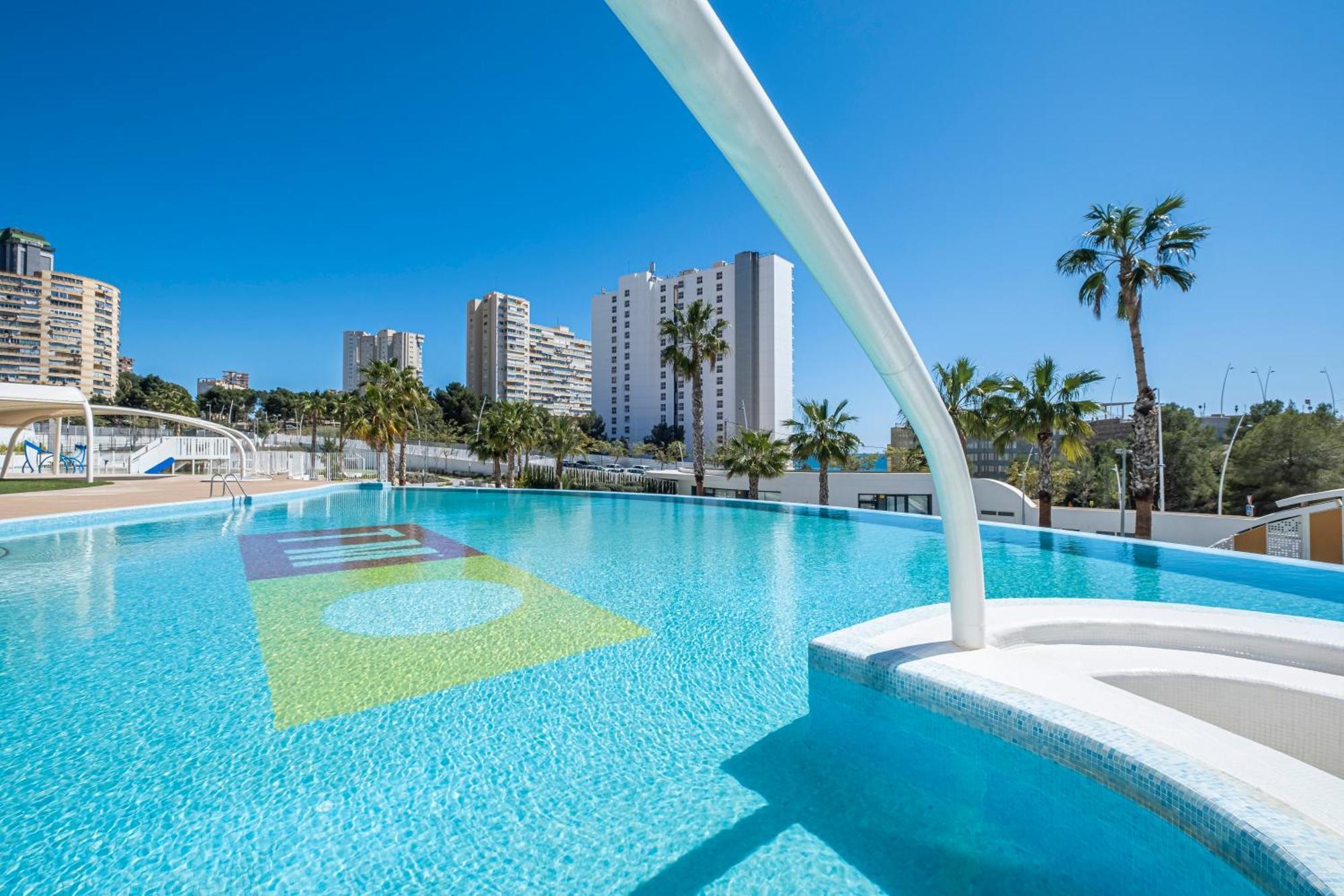 Sunset Waves 18-35 Poniente Beach Resort Benidorm Extérieur photo